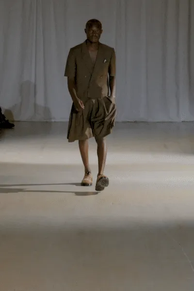 André Espresso Cropped Short Suit