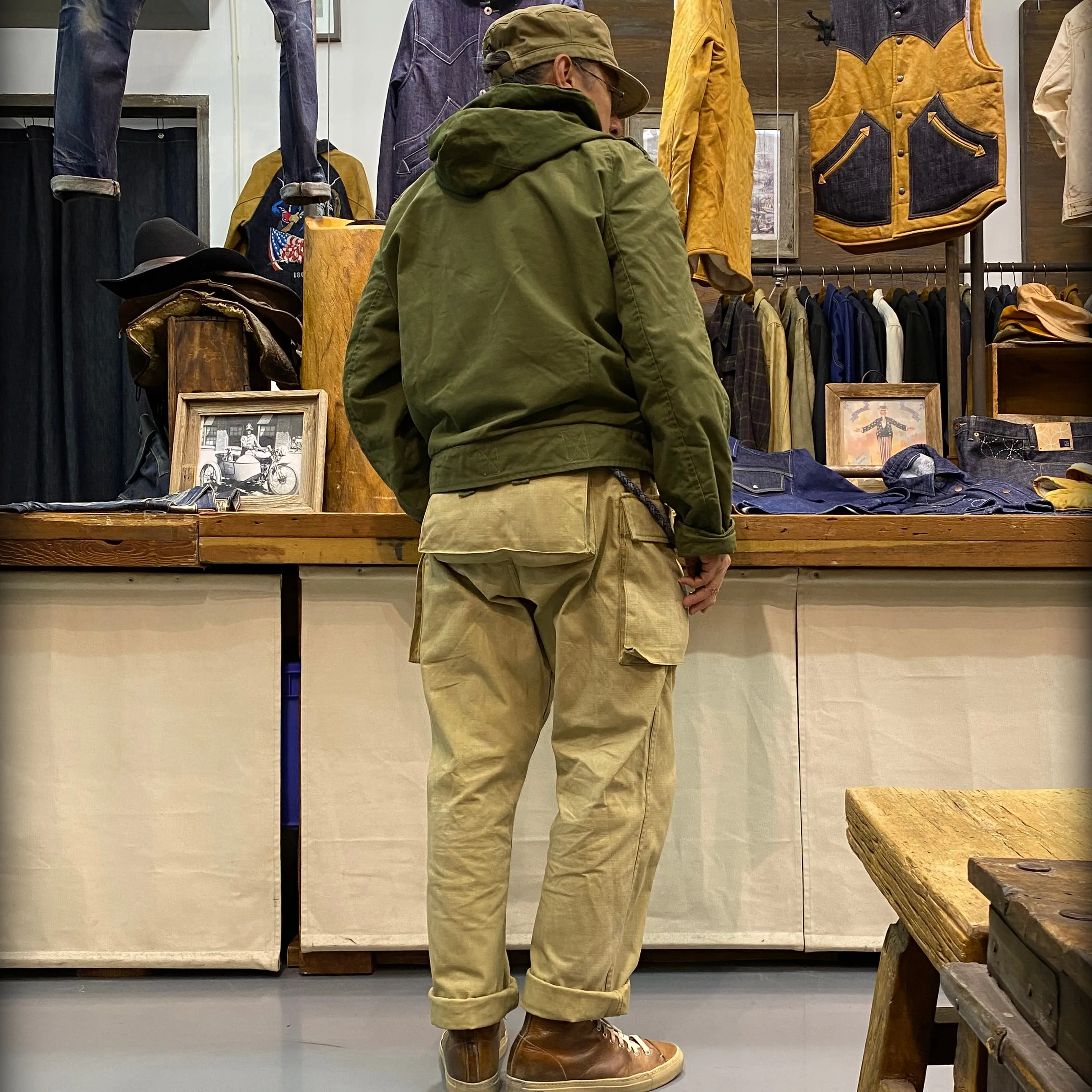 BZEN J4R TANKER- RECYCLED USED CANADIAN ARMY TANKER JACKET FROM 1970-1990- OLIVE GREEN