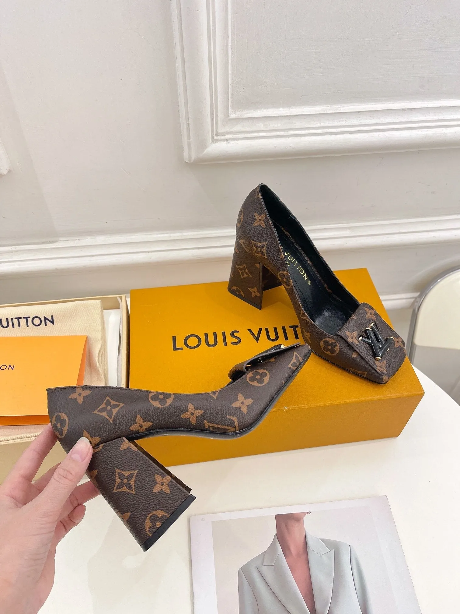 High Quality LUV High Heel Shoes 011
