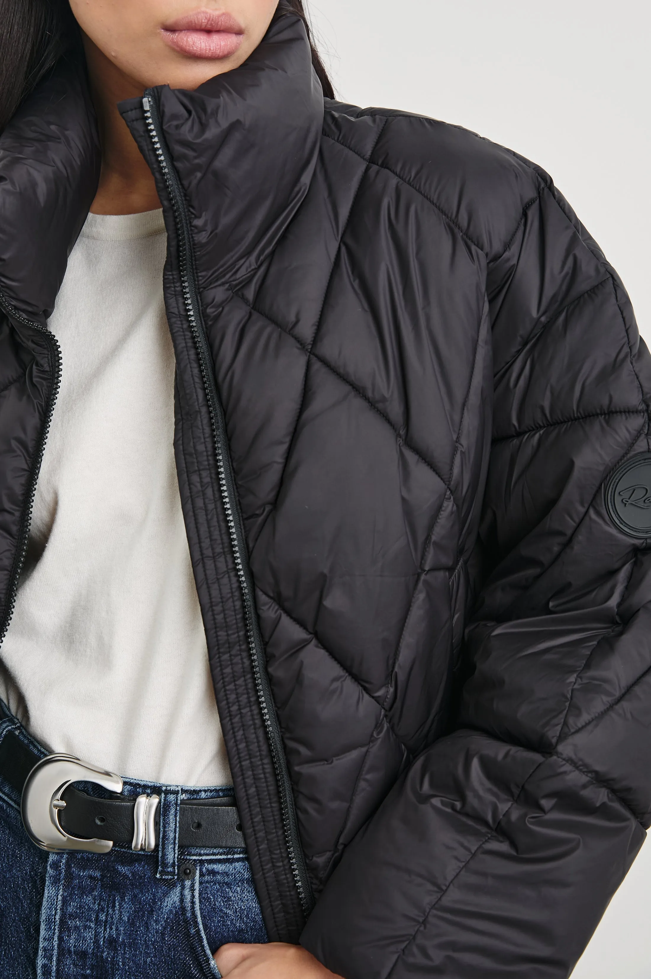 SUMMIT JACKET - BLACK