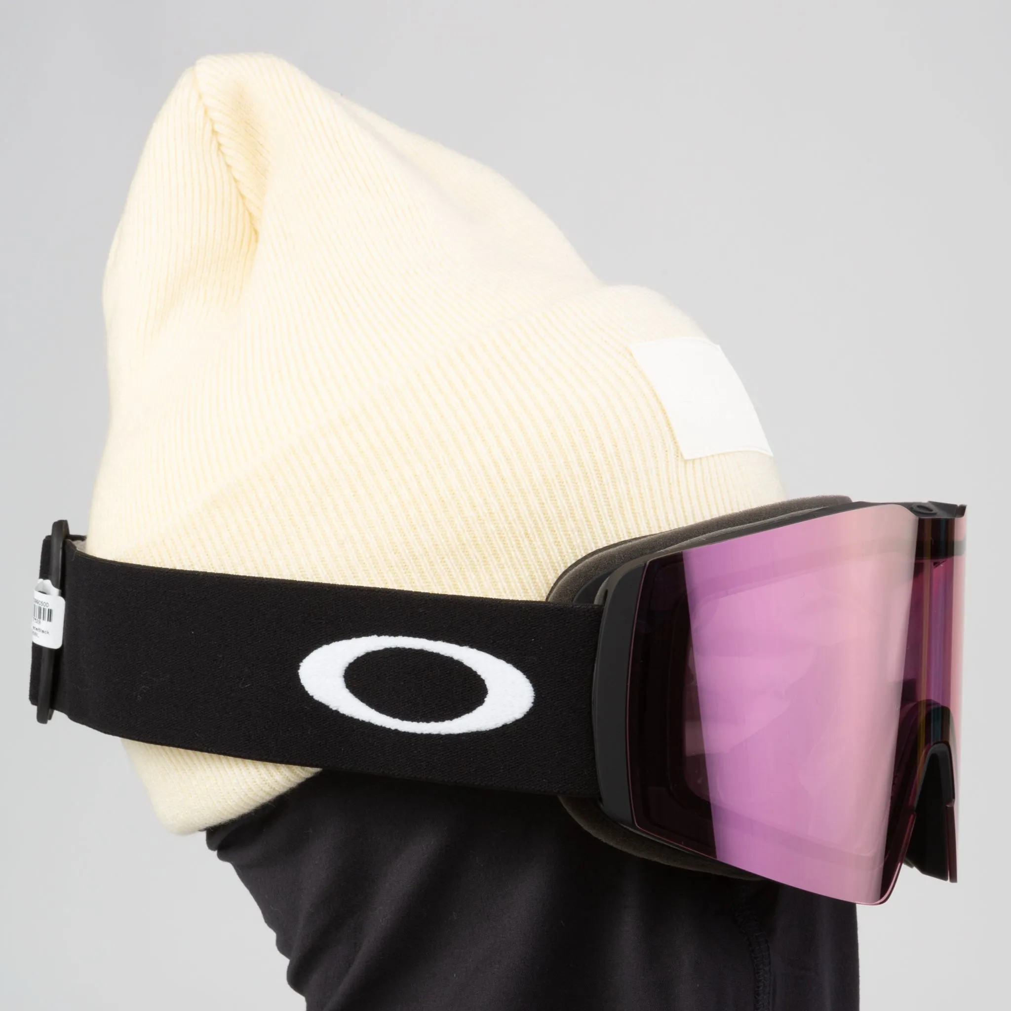 The Uniform Cashmere Knit Cuff Beanie